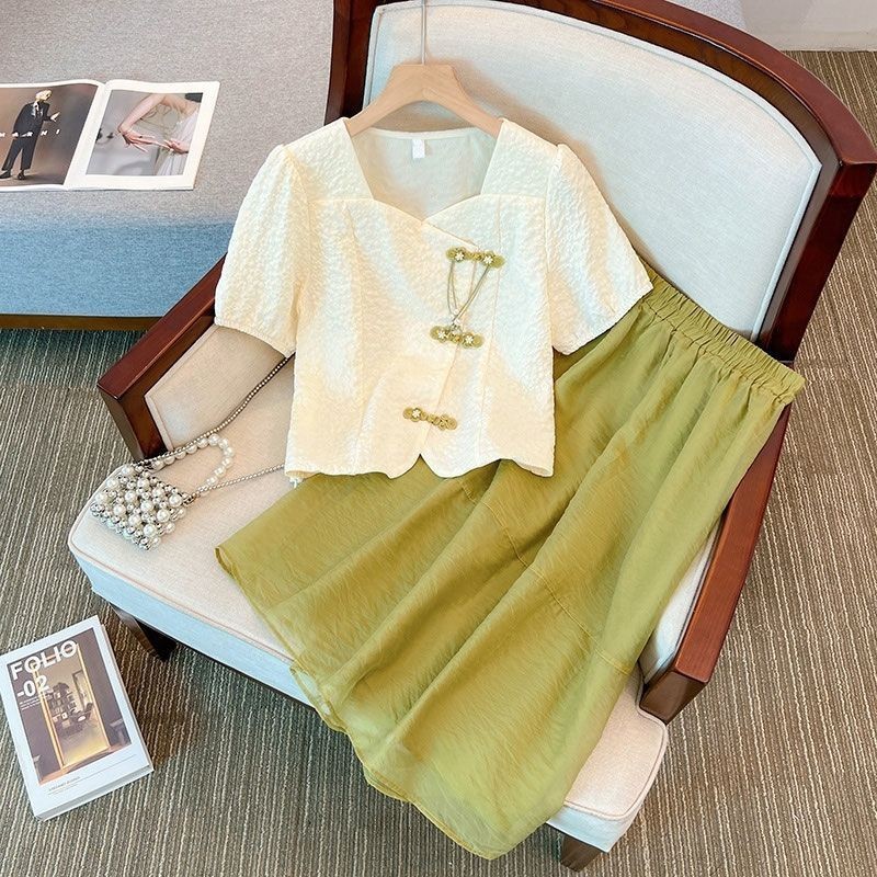 Fresh Green Women's Dress Half-length Age-reducing Set