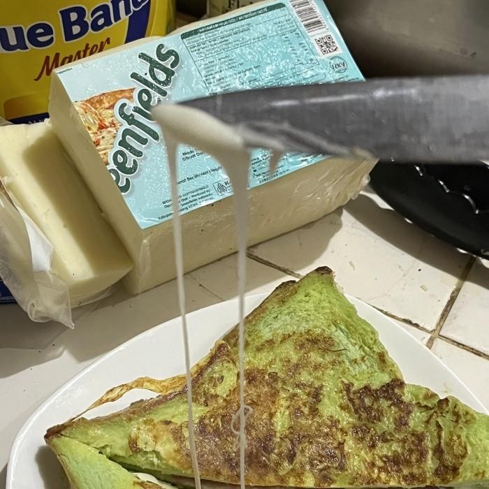 

Greenfields mozzarella cheese block 1kg keju mozarella