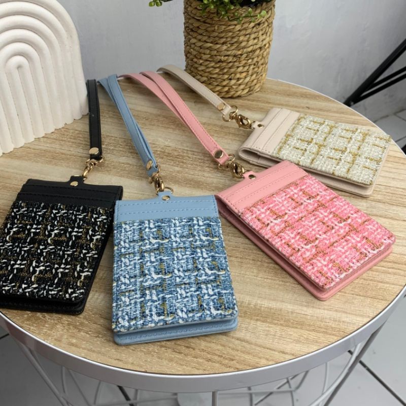 

Sale PRADE Lanyard ID Card Holdet Harper Lanyard Name Tag Dua Sisi Bolak balik Kancing Terlaris