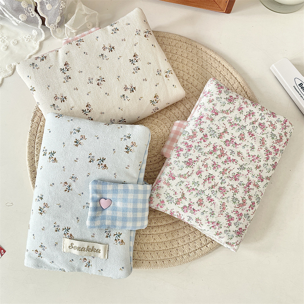 

11x16cm Handmade Floral Print Clover Book Jacket Original Book Cover Portable Ledger, Notepad, Diary Protective Case