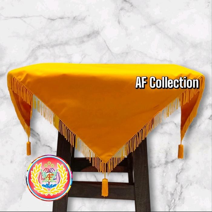 

Taplak / Alas Baki Polos Upacara Bendera Dan Paskibra Rumbai Kuning - Merah