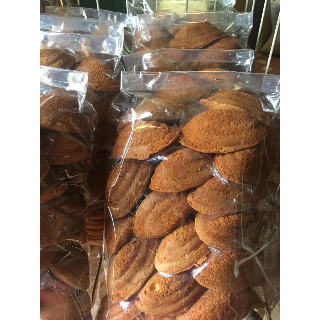 

Bolu Kijing Asli – Kue Tradisional Lembut dan Enak 500 Gram