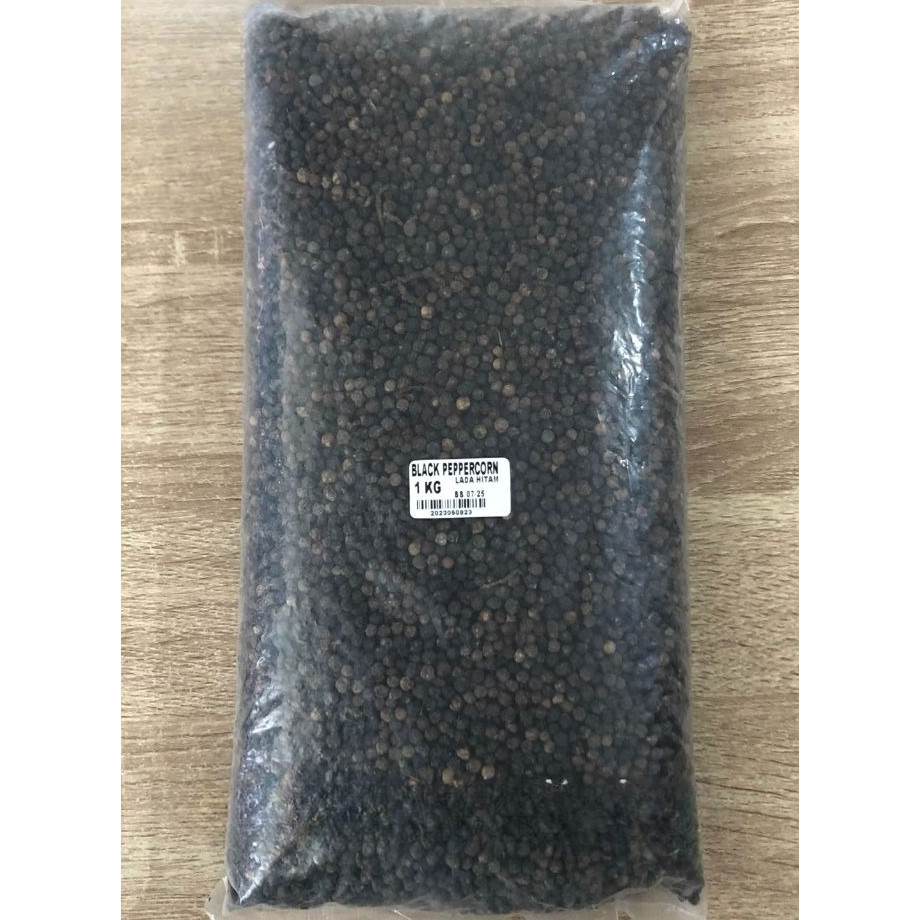 

Merica Hitam Butir Utuh 1 kg / Black Peppercorn 1 kg / Lada Hitam Utuh / Black Pepper Whole
