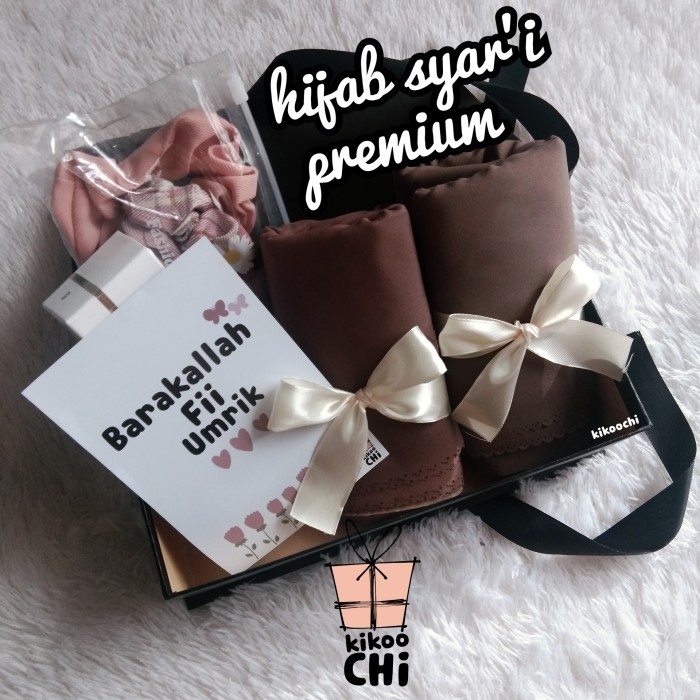 

Hijab Syar'i Gift Box Premium - Hadiah Kado Ulang Tahun Wanita Istri