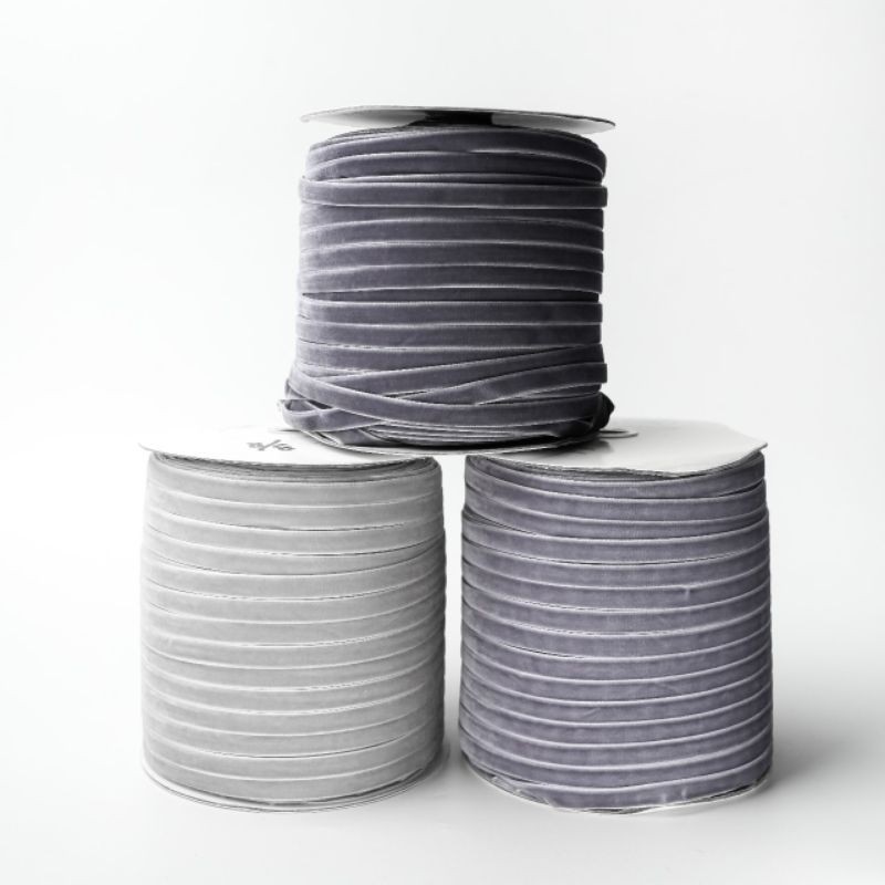 

1 Meter - 9 mm |Pita Beludru Premium | Velvet Ribbon Grey