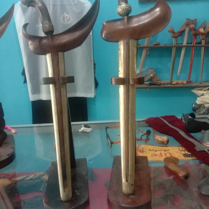 

jagrak keris stand jati tebal