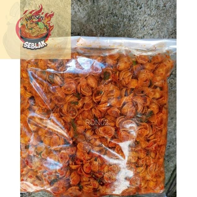 

Seblak krispi seblak makroni kerang pedas gurih daun jeruk.