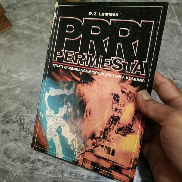 PRRI PERMESTA STRATEGI MEMBANGUN INDONESIA TANPA XXXXXX- R.Z. LEIRISSA-i1