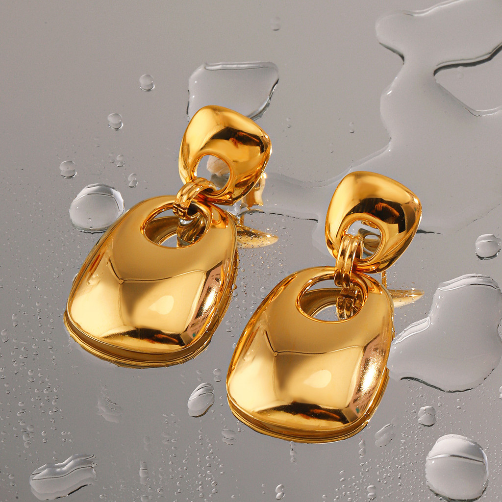 anting-anting pejantan Eropa dan Amerika dalam tangan angin dipoles stainless steel anting-anting pe