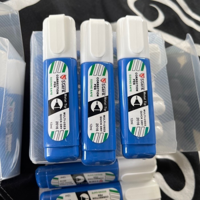 

Correction Pen Fluid Tip Ex Cair Pen Biru Penghapus Cair Pen Biru (isi 1 pcs) - MS
