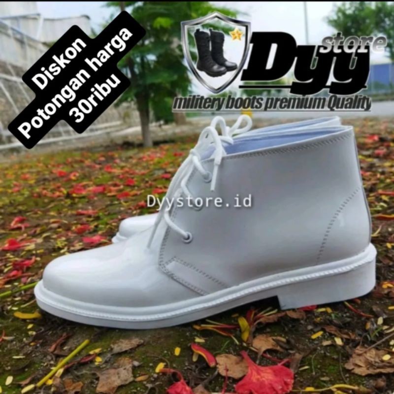 SEPATU PDH PUTIH PASKIBRA PUTIH TERLARISSEPATU PDH PUTIH MENGKILAP