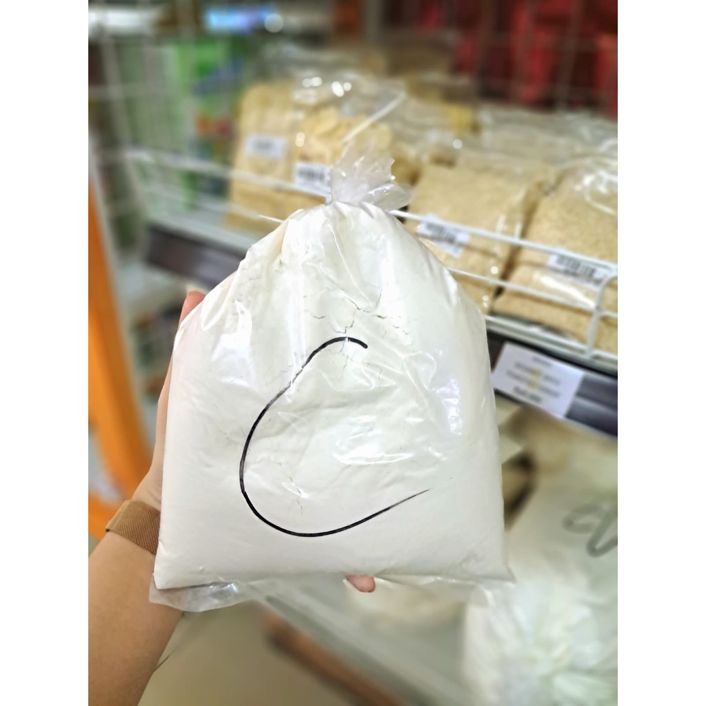 

Bogasari Terigu Cakra Protein Tinggi Repack 1kg