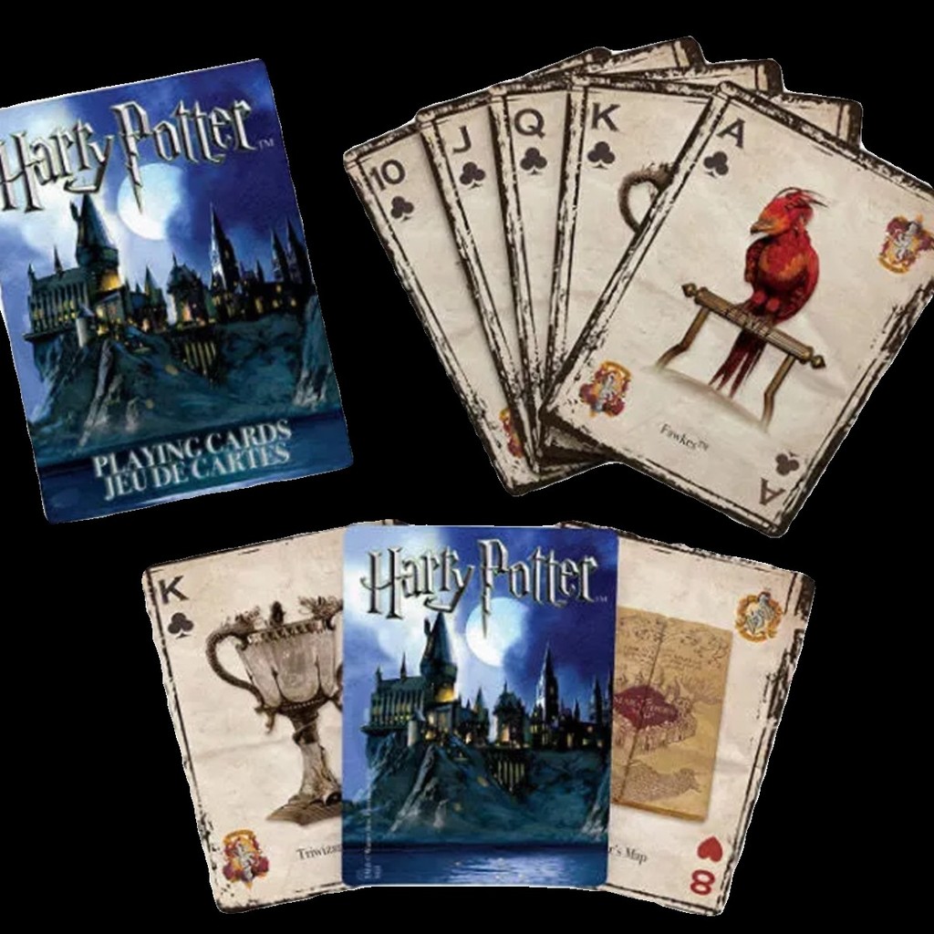 

Harries Castle Poker Creative Board Game Potters Hogwarts Four Colleges Badges Entertainment Cards Around The Collection