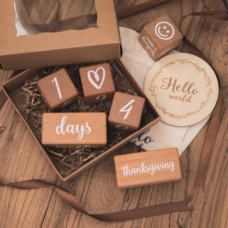 6pcs/1Set Baby Month Milestone Card Beech Block Square Engraved Newborn Birth Month Birthday Milesto