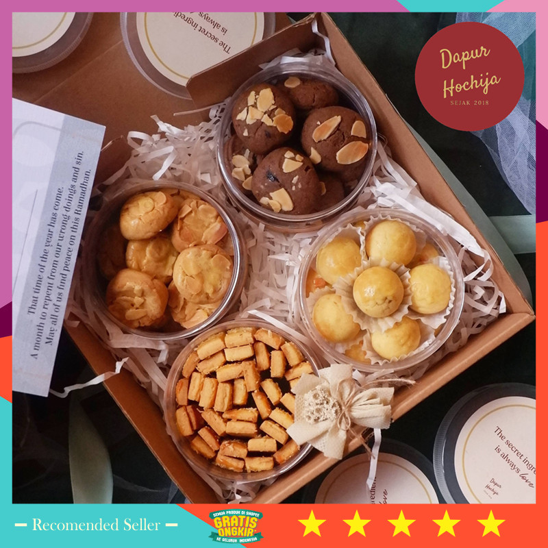 

Kado Pacar Istri Suami Murah Viral Unik Kekinian Bagus lebaran Natal / [GALUNGAN KUNINGAN GIFT] HAMPERS SET | HAMPERS KUE KERING | HADIAH | GIFT PACKAGE | PARCEL ULANG TAHUN, SELAMATAN, IDUL FITRI