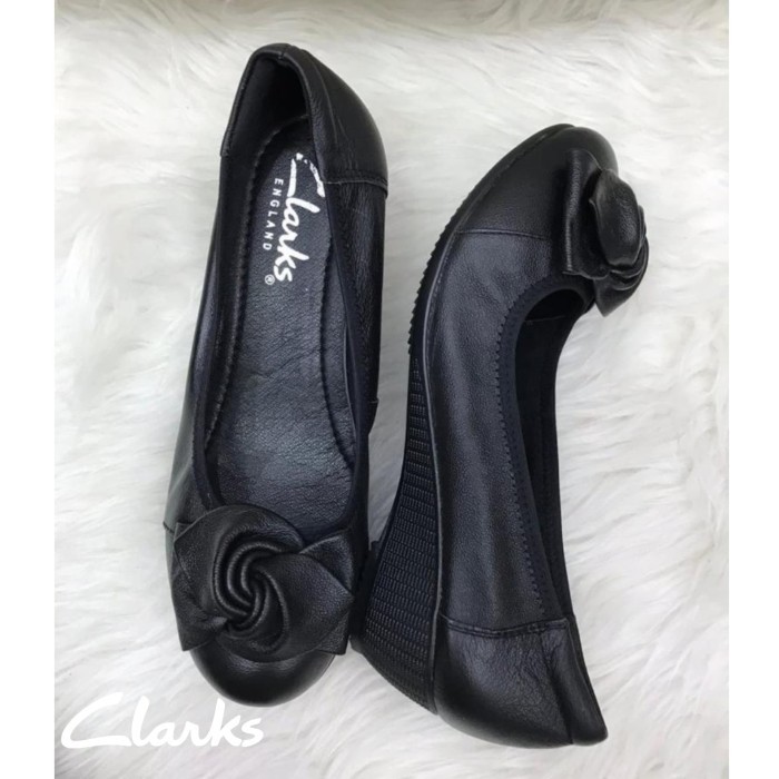 PROMO - SEPATU WANITA CLARKS WEDGES LOGO 5CM / SEPATU KERJA WANITA RECOMENDED - Hitam, 36