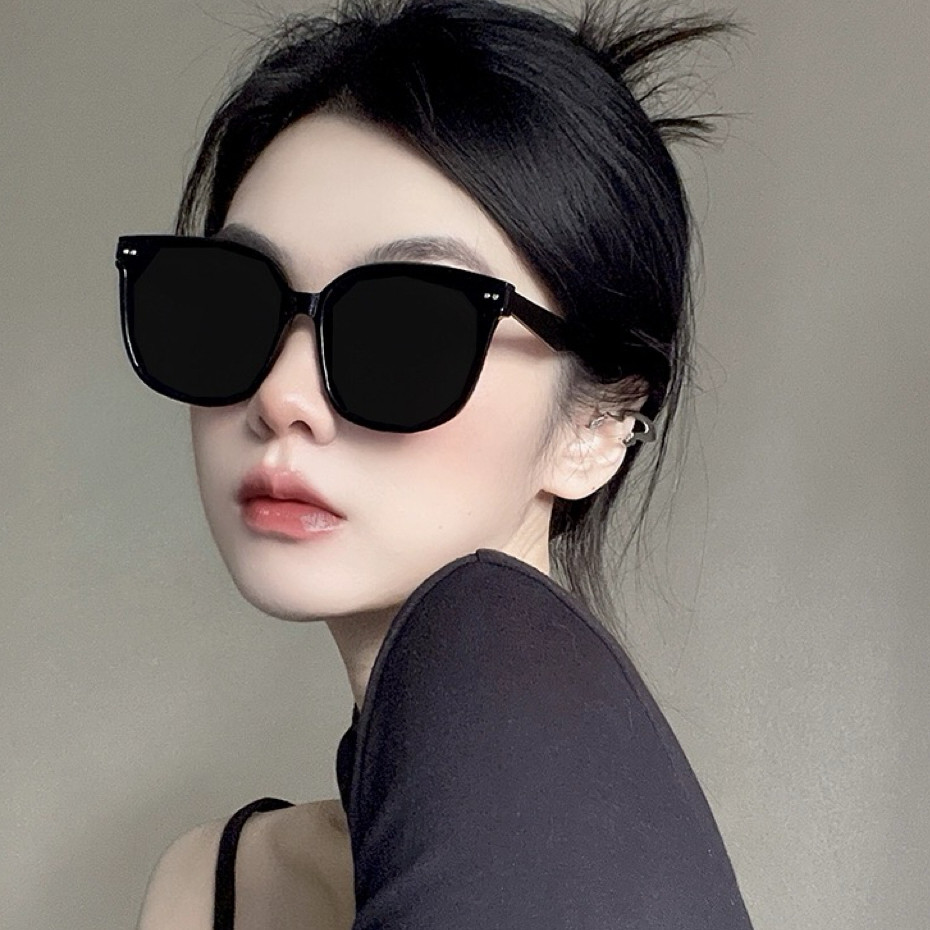 READY (Gratis lap kacamata) KACAMATA HITAM GAYA TRENDI KOREA BINGKAI BESAR PELANGSING WAJAH BULAT
