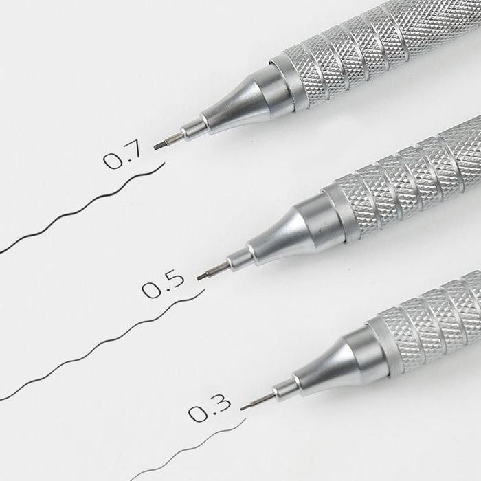 

Pentel Graph Gear 500 Mechanical Drafting Pencil Pusat Gravitasi Rendah Gambar Logam Pencil GraphGear Pensil Mekanik Touch Mark 0.5mm - Silver-0.5MM