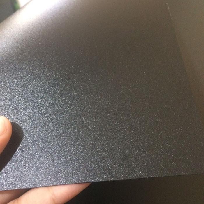 

MIKA DOFF HITAM 0.70 MM X 70 cm x 100 cm - Hitam