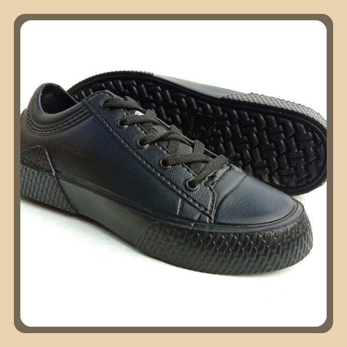 SEPATU KARET RINGAN ANTI AIR FULL HITAM KOMIN SIZE 39 - 43 / K 065