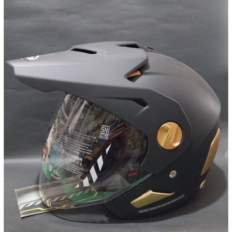 HELM CARGLOSS FORMER OF RACING POLOS/SEMI CROSS