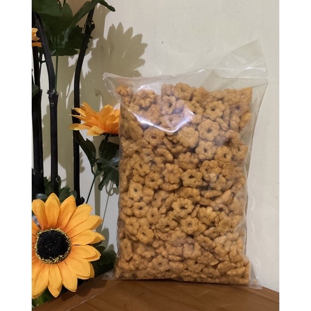 

pilus sakura ribut 500gr PEDAS /snack ribut jajan jadul 500gr