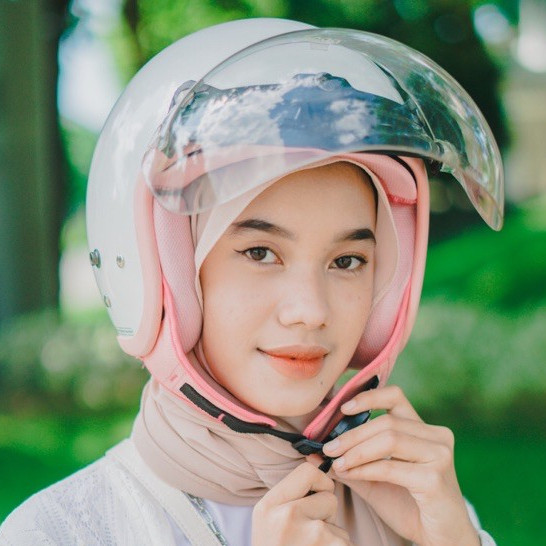 Helm Bogo Dewasa Retro Hijab Wanita