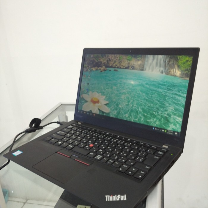 Laptop bekas Lenovo T470s ram 16GB core i5 gen7 ssd 256 slim