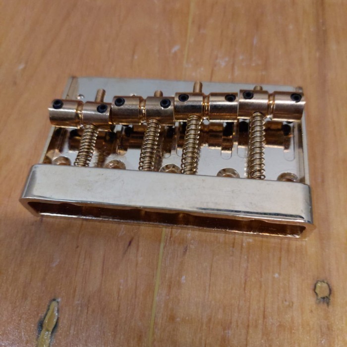 Bridge gitar bass 4 string gold