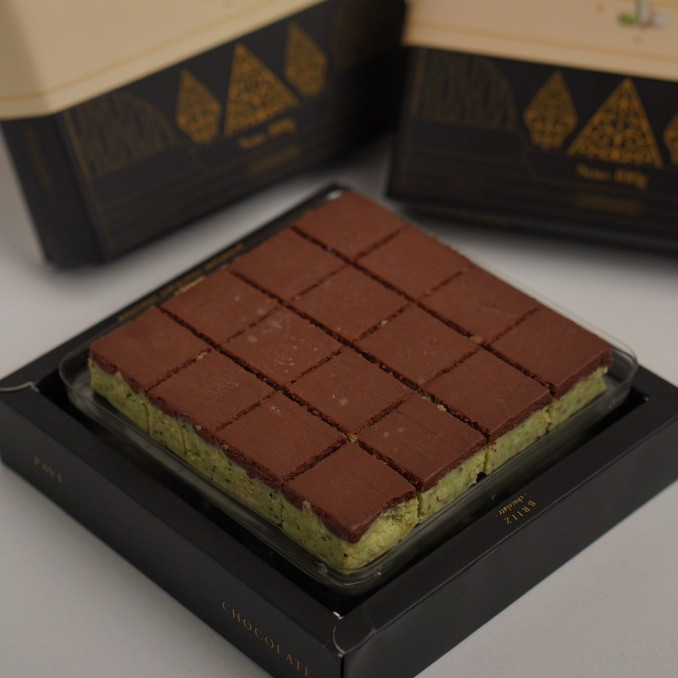 

Briiz Nama Chocolate Dubai Pistachio - Premium Pave Chocolate