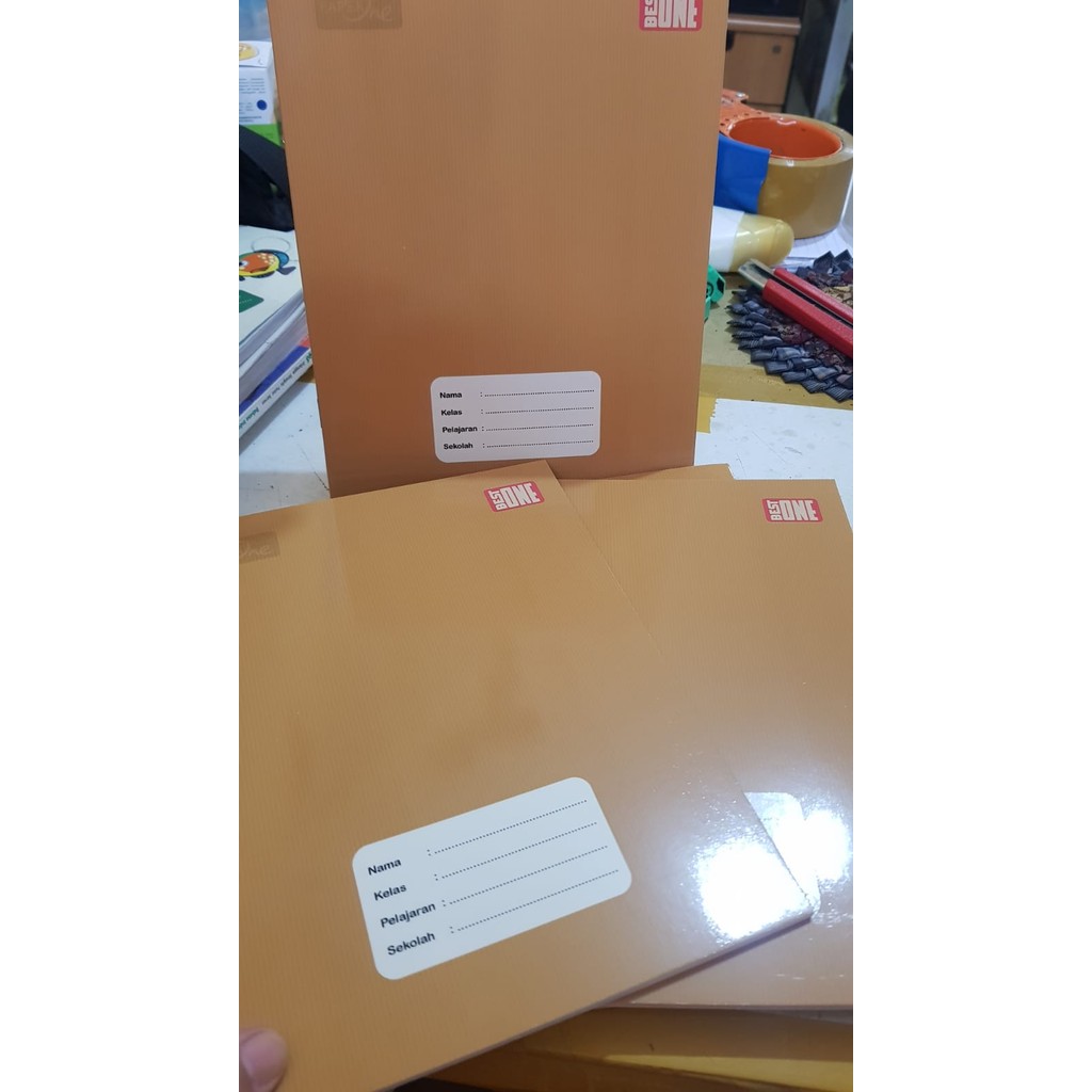 

BUKU TULIS BEST ONE 38L COVER COKLAT ISI 5PCS