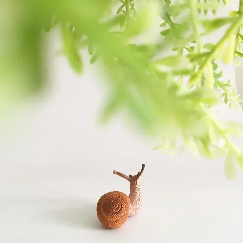 

sale~1Pcs/snail/doll house//miniatures/lovely cute/fairy garden gnome/moss terrarium decor/crafts/bonsai/figurine/model/toy