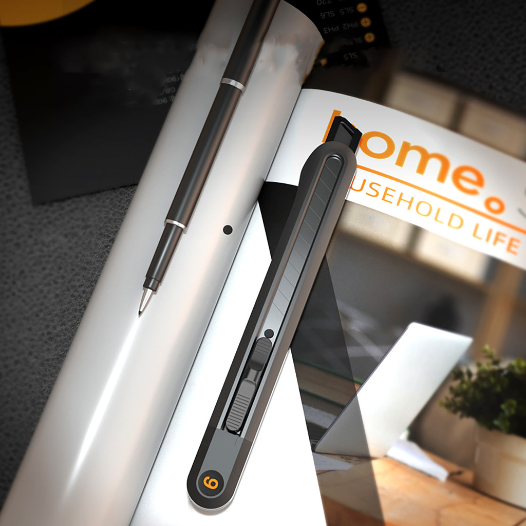 

Pisau Cutter Hitam SK2 9mm | Deli Tools Home Series Art Utility Knife with Auto Lock System HT4009