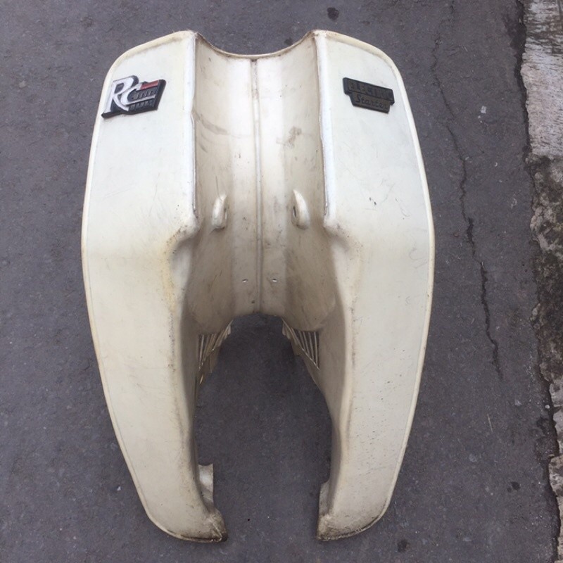 tebeng sayap dek sayap suzuki rc 100 asli putih original second copotan