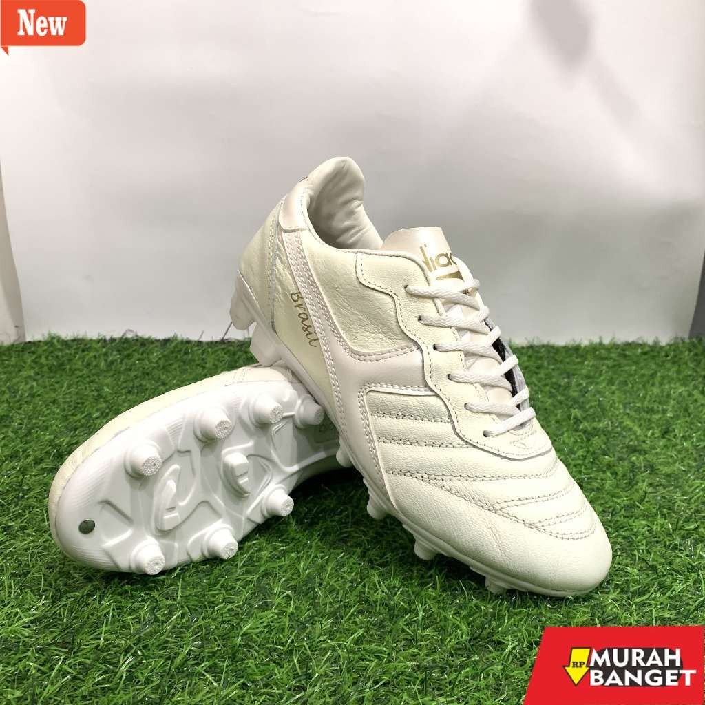 sepatu bola lokal terbaik 2024 Sepatu Diadora Sepatu Bola Kulit Asli Full White Outsole KDH Size 39-