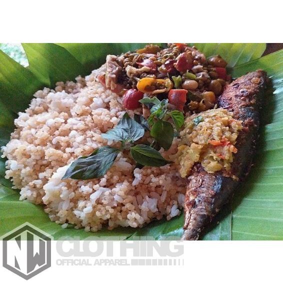 

sego tiwul instan khas blitar asli pembuatan tradisional nasi tiwul 1kg langsung masak