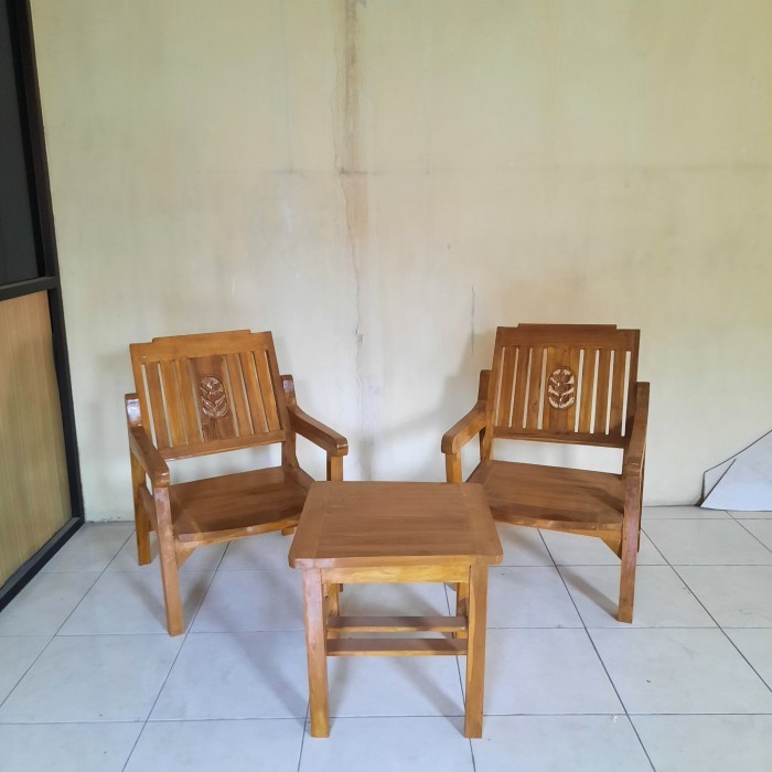 Meja & Kursi teras Jati untuk Teras ( 2 kursi & 1 meja )