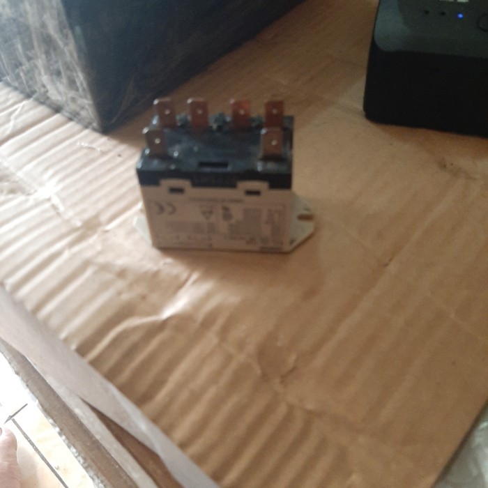 kontaktor ac daikin G7L-2A-TUB