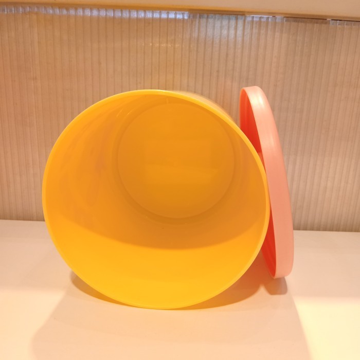 MINISO Kotak Tissue Berbentuk Bulat Koleksi Disney Winnie the Pooh - Tissue Box