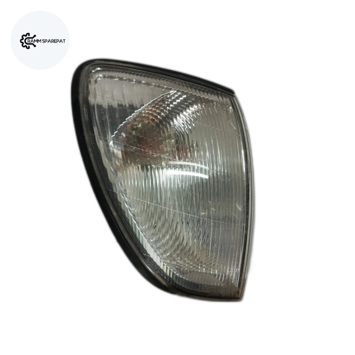 Sein corner kanan toyota landcruiser VX100 VX 100 original