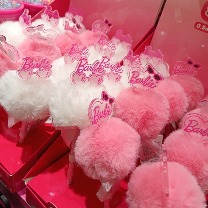

MINISO Barbie Collection Fluffy Ball Gel Pen - Pena Gel Pompom Cantik - Ballpoint - Alat Tulis - Stationery
