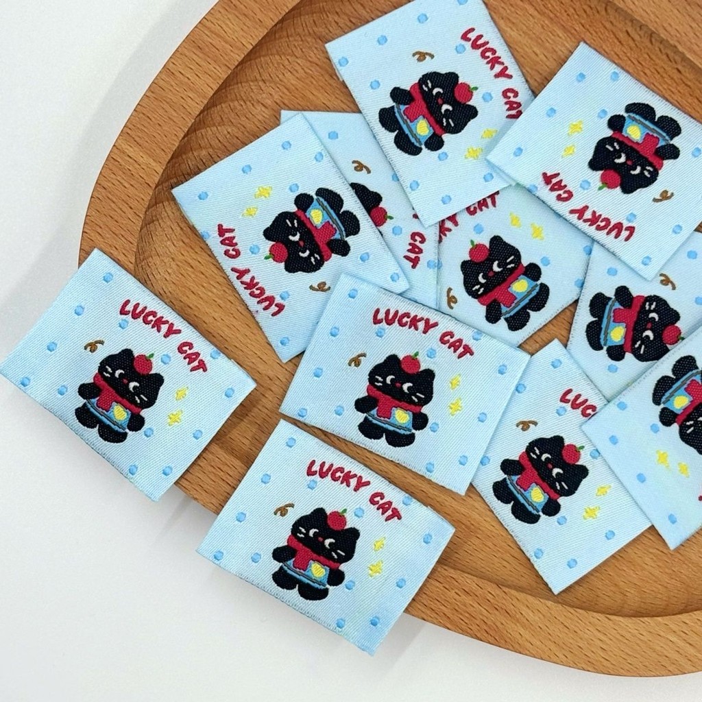 

Cute Cat Cotton Clothing Label Folded Edge Tag - DIY Sew-on Fabric Patch for Handmade Garments, Apparel Labels for T-Shirts, Bag