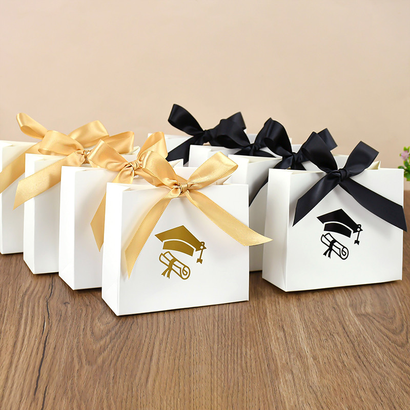 

10pcs Black Gold Doctor Hat Cap Gift Box Creative 2025 Congratulations Graduation Candy Bag Decor Graduation Souvenir Ornaments
