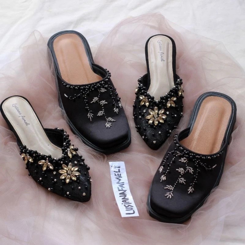 | Sepatu couple pengantin bebas custom warna heels wanita motif Payet Lee Yujin sepatu selop pria mo