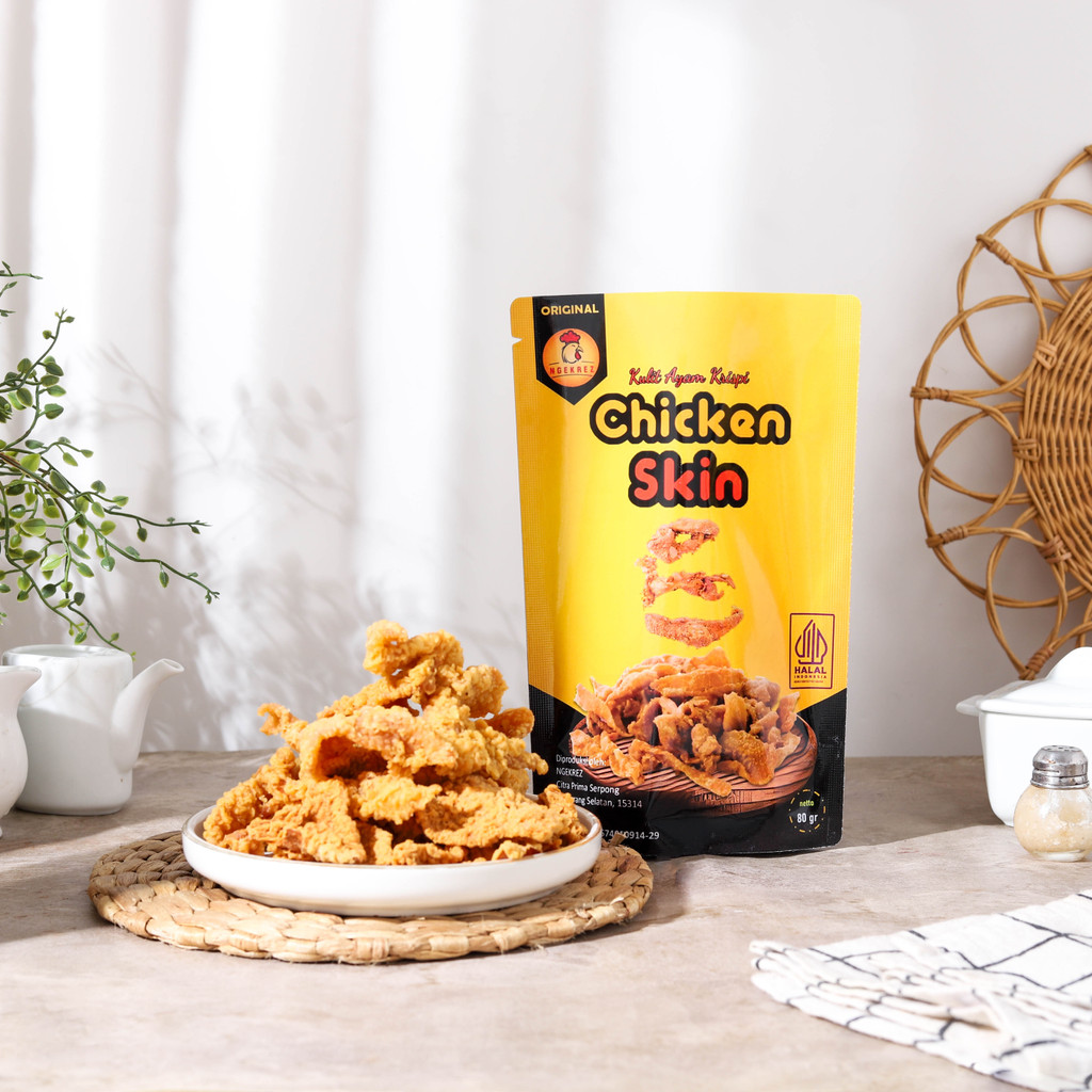 

Keripik Kulit Ayam Krispi | Chicken NGEKREZ Skin Renyah Gurih Cemilan Enak Murah Snack Crispi Halal