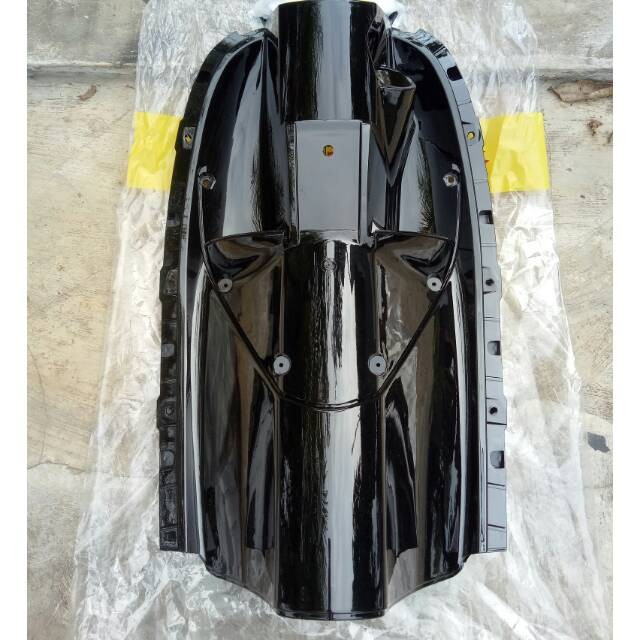 Legshield dasbor Kontak Tengah Scoopy Karbu Hitam