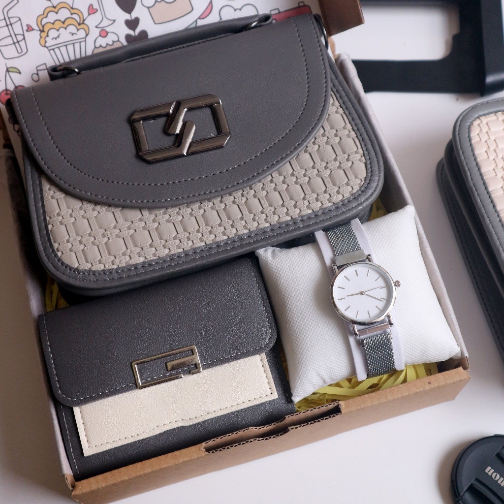 

Set Hampers Lebaran Idul Fitri Gift Box Kado Hadiah Ulang Tahun Untuk Cewek Murah