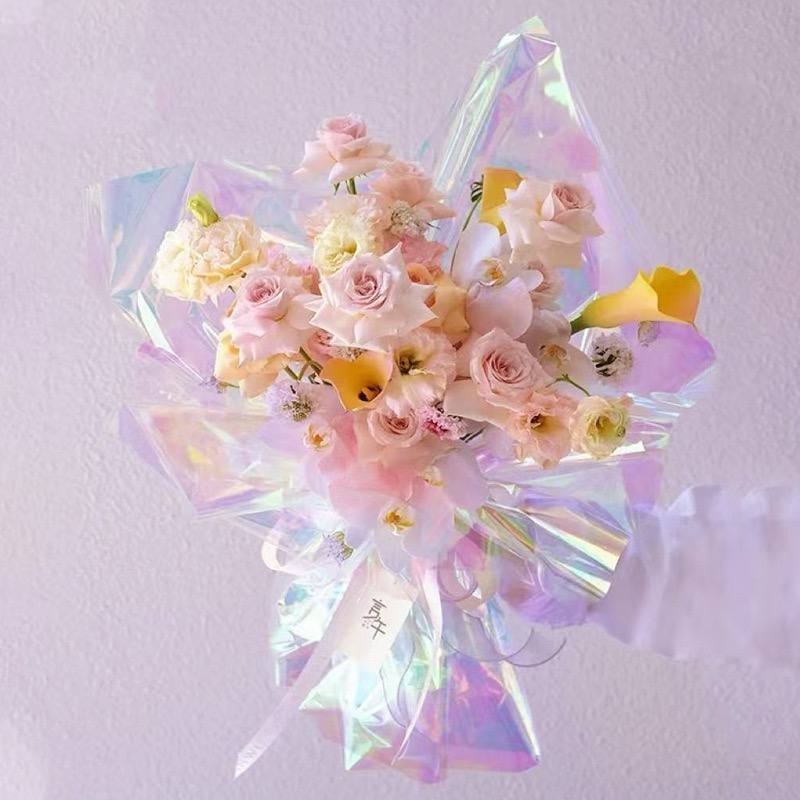 

ISI 20Lembar CELLOPHANE HOLOGRAM/ KOREAN HOLOGRAM WRAPPING FLOWER TRANSPARANT/ BUNGKUS BUCKET VALENTINE