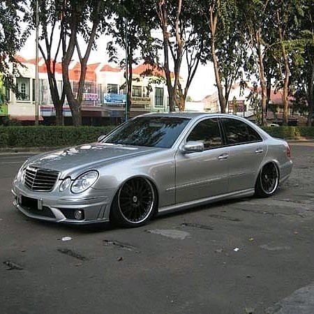 BODYKIT w211 AMG . TERMURAH ONGKIR