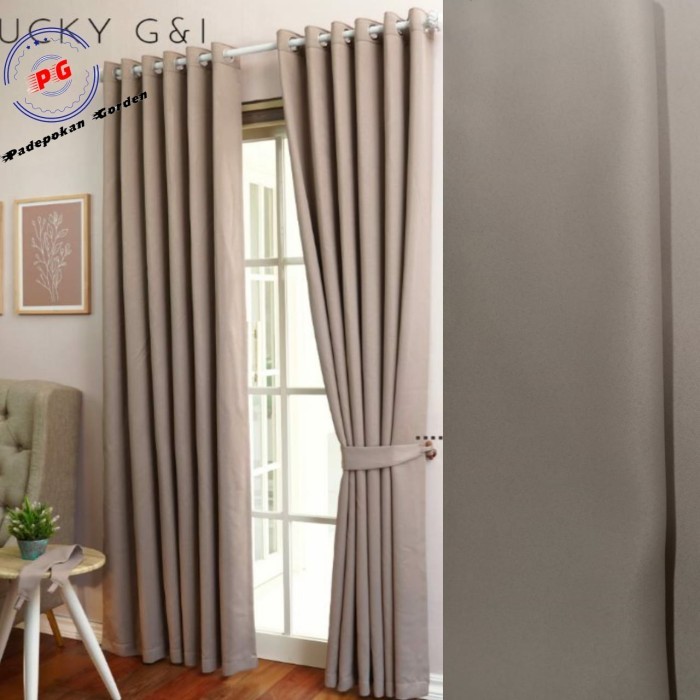 Gorden blackout polos 100 tanpa corak depan belakang L 140 x T 270 cm - coklat susu, L 310 x T 260cm